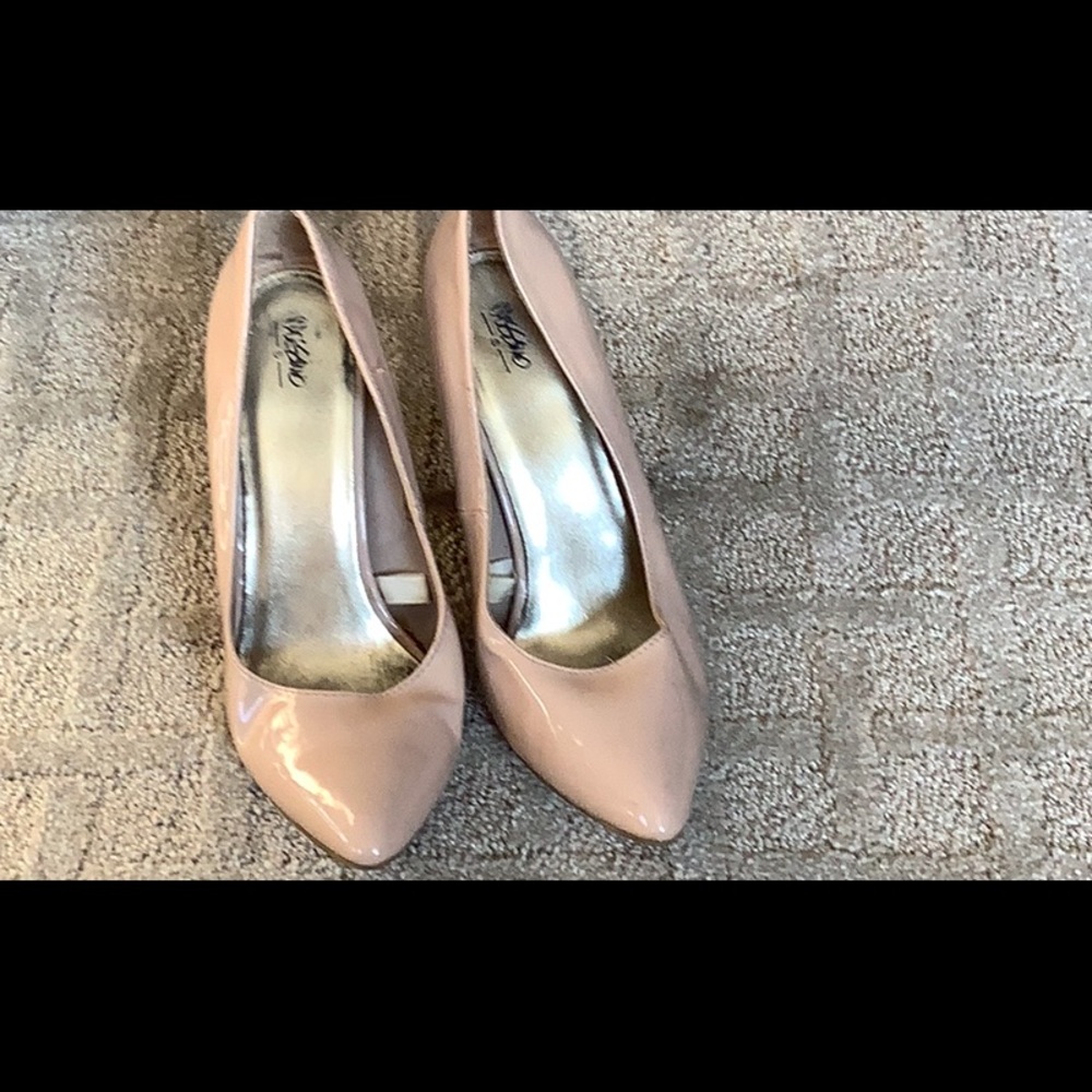Tan heels